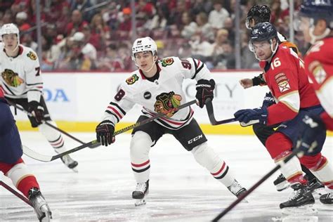 Sam Reinhart has 4-point game, Panthers overcome Connor Bedard, Blackhawks 4-3